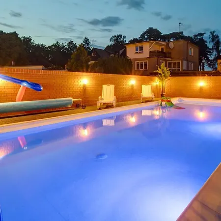 Pod Winogronem - Z Basenem I Wyzywieniem * Pobierowo