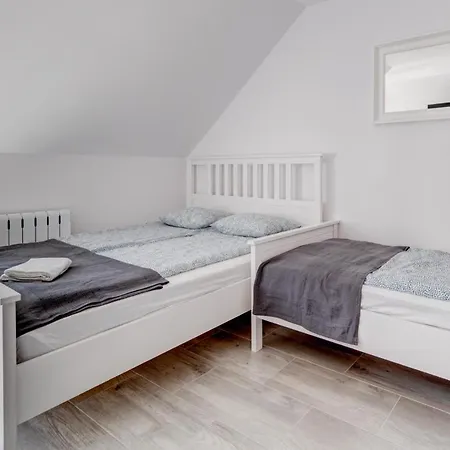 Pod Winogronem - Z Basenem I Wyzywieniem * Pobierowo