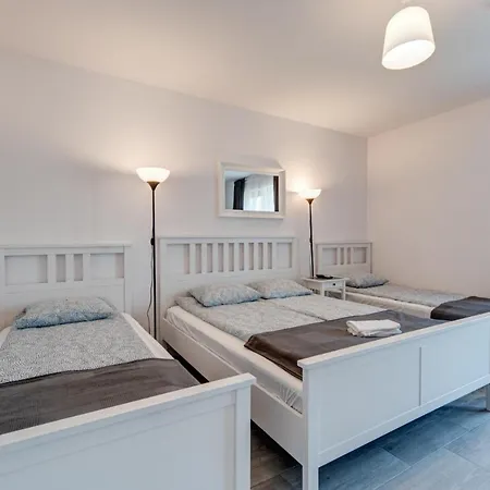 Pod Winogronem - Z Basenem I Wyzywieniem Apartment *