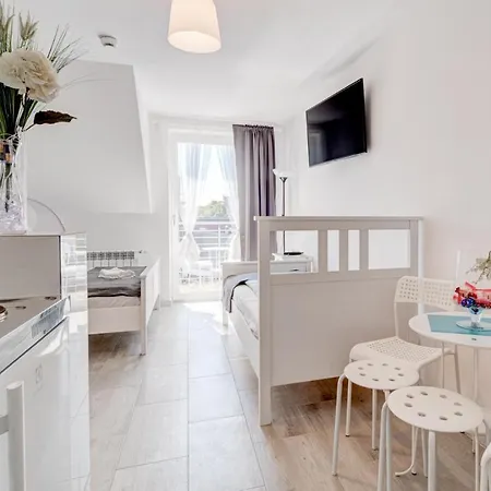 Pod Winogronem - Z Basenem I Wyzywieniem 公寓 波别罗沃