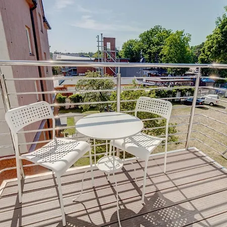 Apartamento Pod Winogronem - Z Basenem I Wyzywieniem Pobierowo