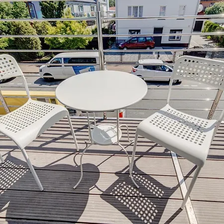 Apartment Pod Winogronem - Z Basenem I Wyzywieniem
