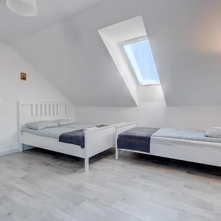 Apartment Pod Winogronem - Z Basenem I Wyzywieniem