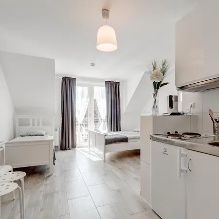 Pod Winogronem - Z Basenem I Wyzywieniem Apartamento Pobierowo