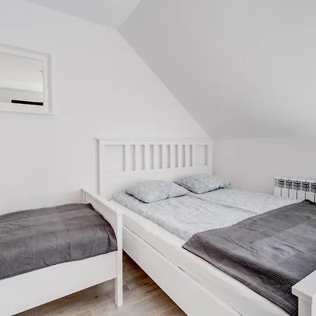 Pod Winogronem - Z Basenem I Wyzywieniem 波别罗沃