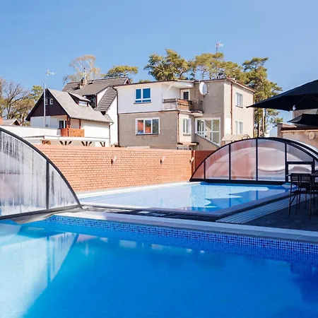 Pod Winogronem - Z Basenem I Wyzywieniem 公寓 波别罗沃