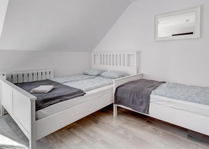 Pod Winogronem - Z Basenem I Wyżywieniem * Pobierowo