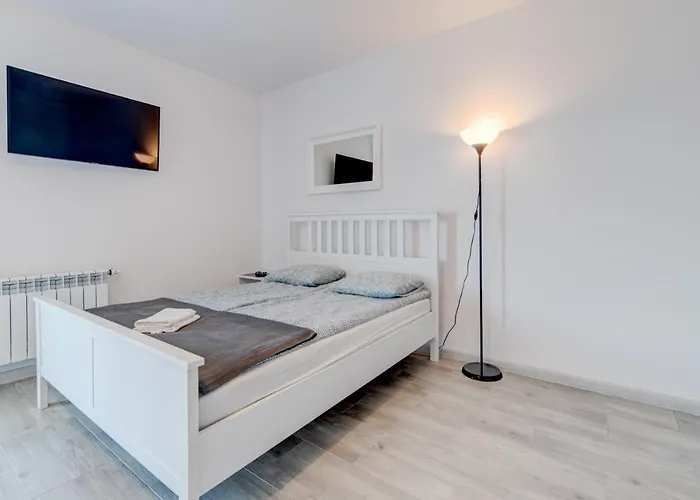 Pod Winogronem - Z Basenem I Wyzywieniem