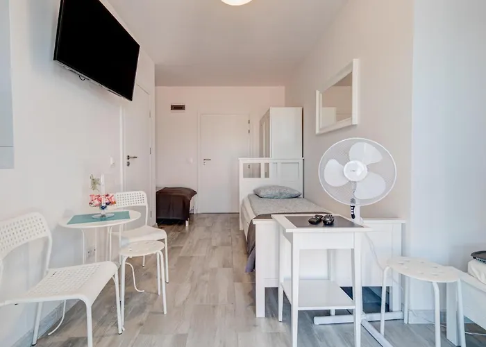 Appartamento Pod Winogronem - Z Basenem I Wyzywieniem *