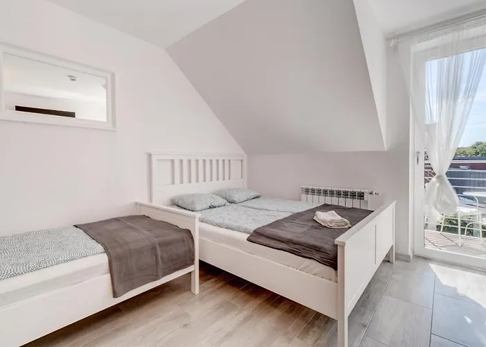 Pod Winogronem - Z Basenem I Wyżywieniem Apartament Pobierowo