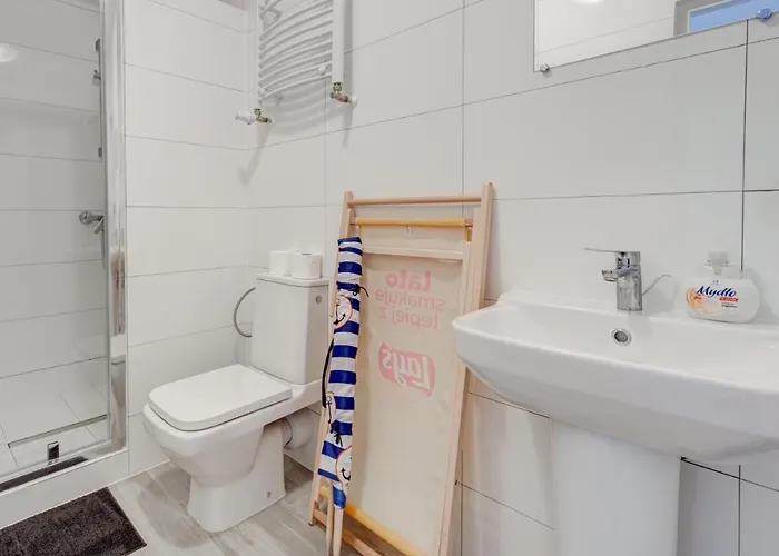 Pod Winogronem - Z Basenem I Wyżywieniem Pobierowo