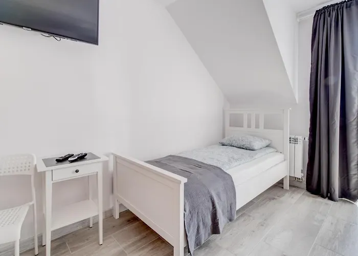 Apartament Pod Winogronem - Z Basenem I Wyżywieniem Pobierowo